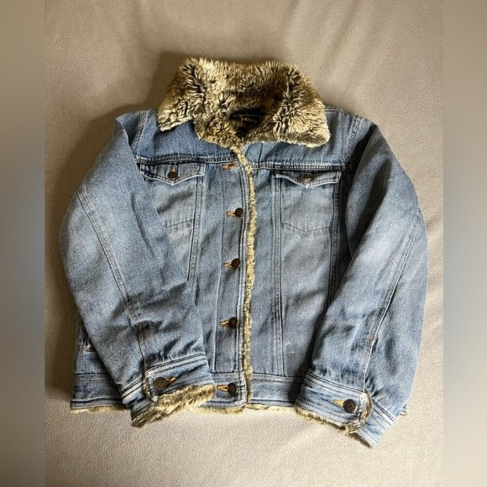 VINTAGE FABIO FUR LINED JEAN JACKET SIZE M